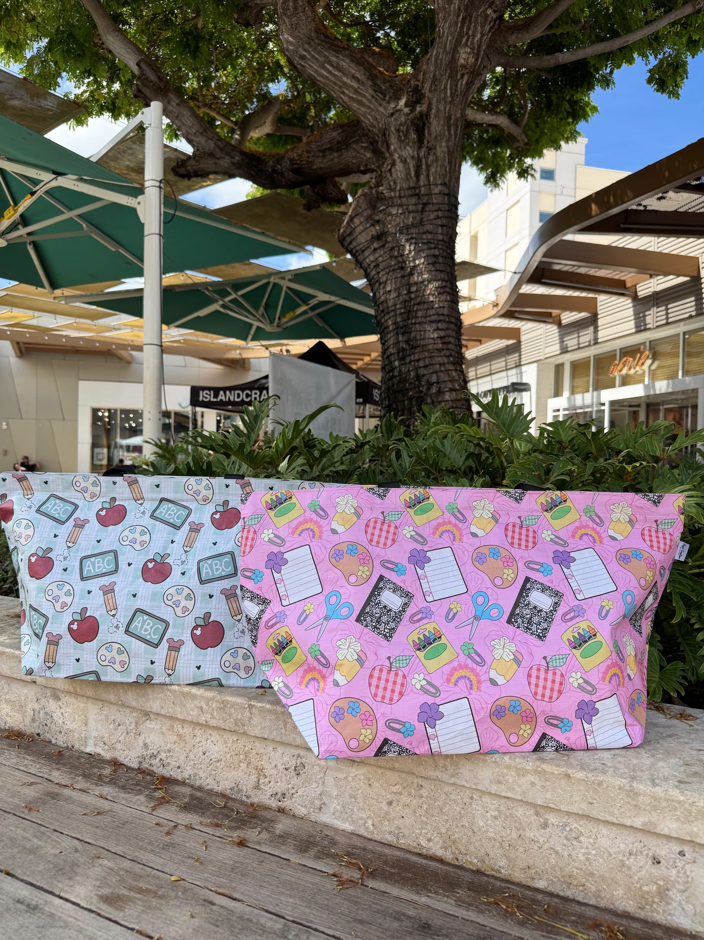Resi Collab Holo Holo Totes
